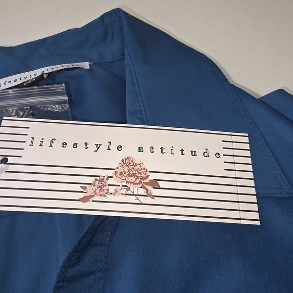 Lifestyle Attitude Blue Button Up Shirt 2X NWT Stretched Utility Top Roll Tab - Picture 7 of 9